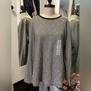 NWT Old Navy Everywear Black and White Striped Long Sleeve Top, Size XL
